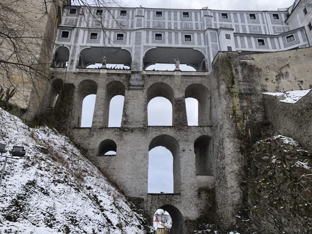 捷克CK小鎮景點 | 克魯姆洛夫 Český Krumlov,不用開車就能前往! 13 捷克CK小鎮景點
捷克CK小鎮斗篷橋