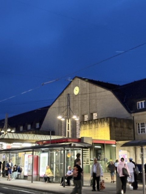 德國Karlsruhe
卡魯火車站 卡魯 Karlsruhe Hauptbahnhof