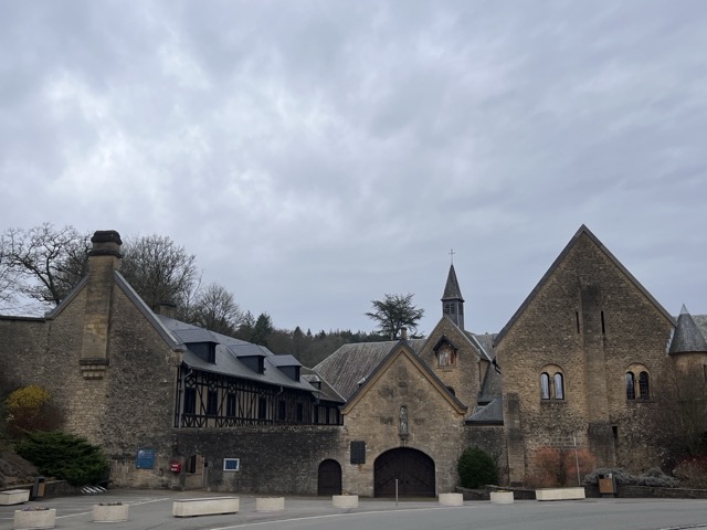 比利時Abbaye d'Orval修道院|修士生活大揭秘 3 比利時Abbaye d'Orval 比利時修道院 比利時Abbaye d'Orval 入口