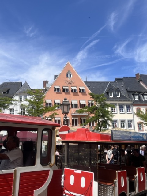 德國Saarburg一日遊|瀑布著落在小鎮中心!? 2 德國Saarburg
德國旅遊
德國景點