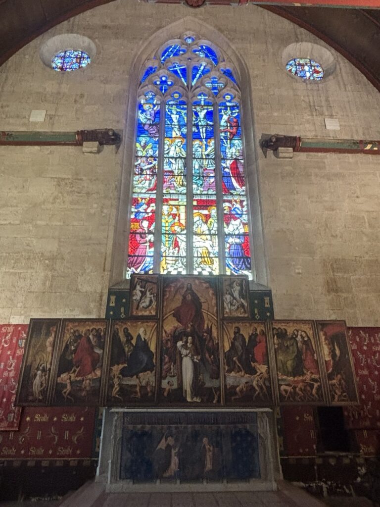 法國勃艮第景點|法國博訥主宮醫院 Hospices de Beaune——最後的審判收藏地 8 法國勃艮第區景點 博訥 Beaune 法國博訥主宮醫院 最後的審判 最後的審判