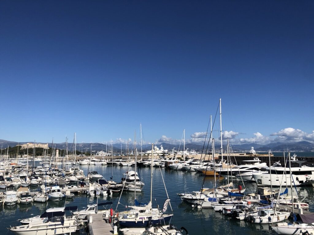 南法自由行|法國Antibes 昂蒂布5大必打卡景點 1 法國Antibes 南法自由行 法國南部 蔚藍海岸
Antibes 港口