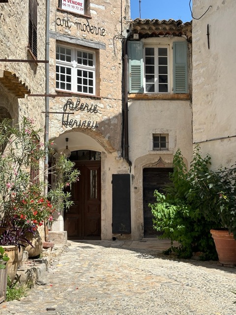 南法聖保羅Saint-Paul-de-Vence:不只是藝術之村,還有延續百年的聖嘉蘭節 4 中IMG 1391