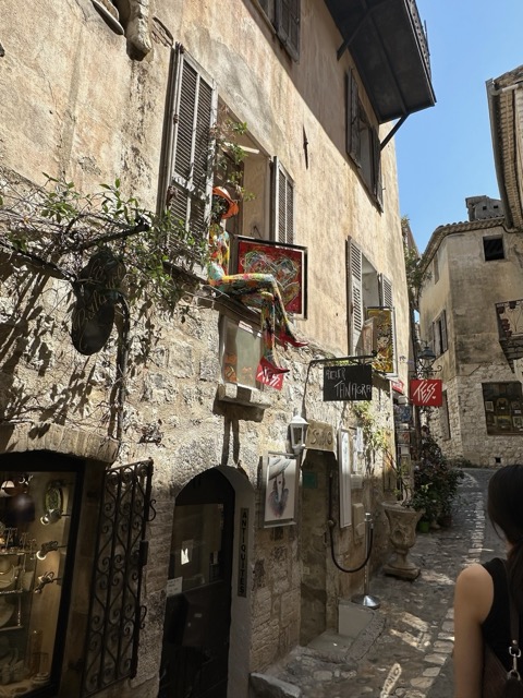 南法聖保羅Saint-Paul-de-Vence:不只是藝術之村,還有延續百年的聖嘉蘭節 6 中IMG 1853